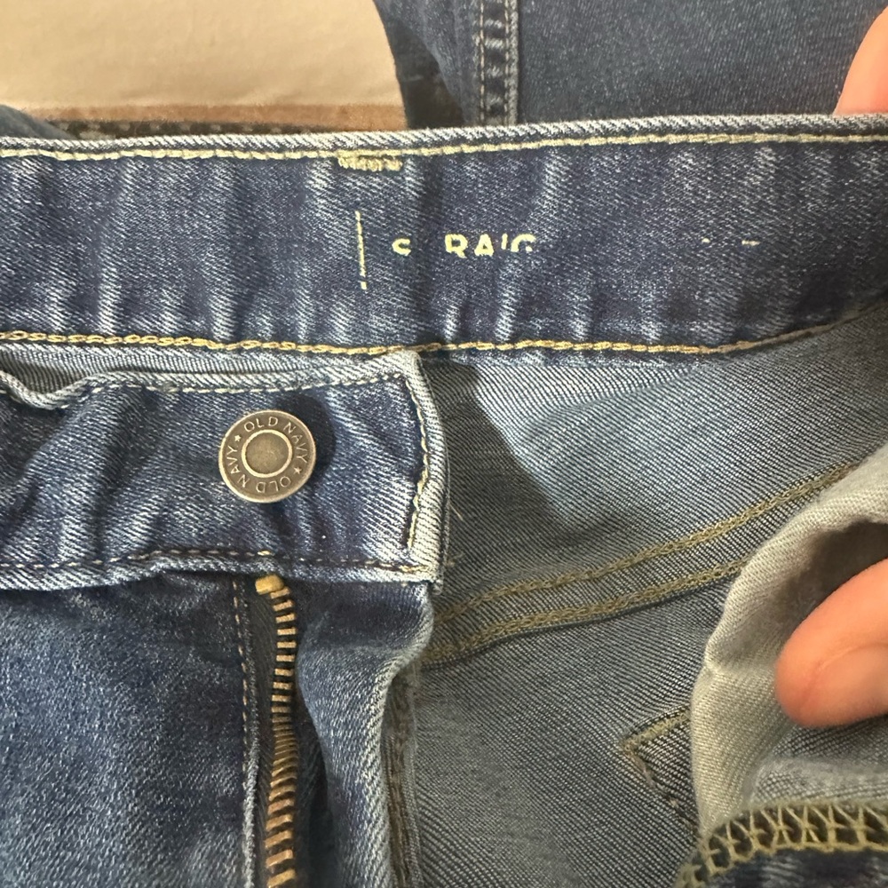 Old Navy Jeans - Mens 33 x 32 - Blue - Straight Built In Flex - Distressed - Picture 3 of 9